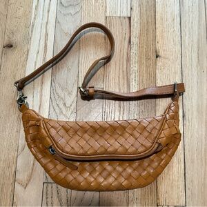 Leather belt bag